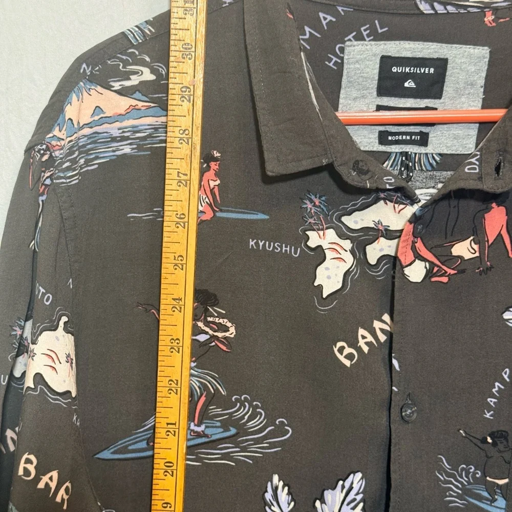 Quiksilver Black Graphic Hawaiian Beach Vacation Surf Shirt - Picture 8 of 9